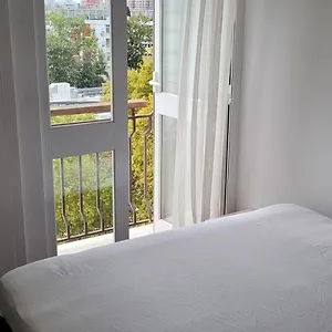 https://simple-comfy-room-near-metro-airport.hotels-lisbon-portugal.com